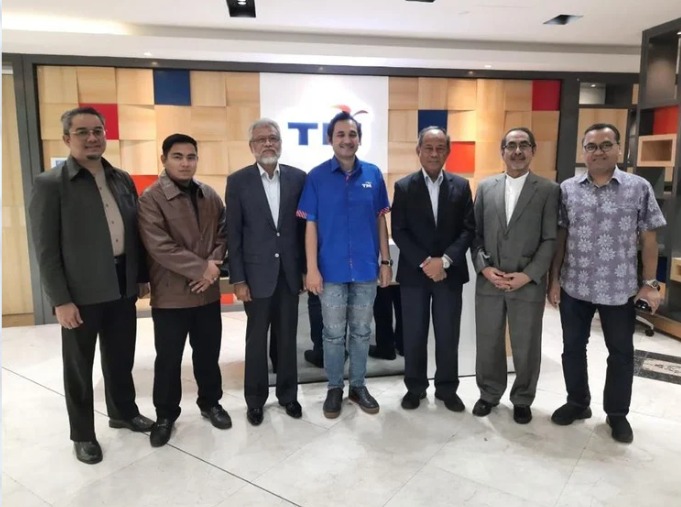Meeting with CEO Telekom Malaysia